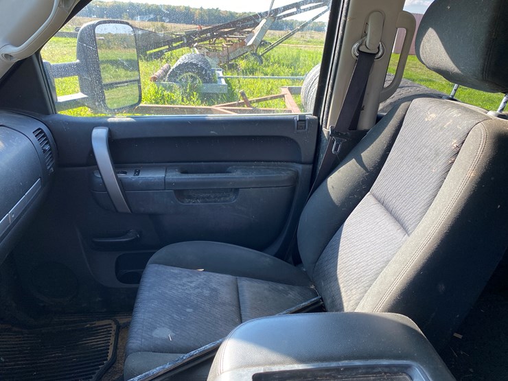 2010-gmc-sierra-1500-image-50