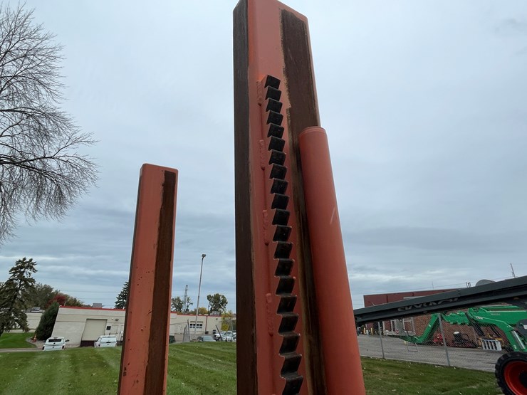 #5513-•-handling-specialty-forklift-lift-image-20