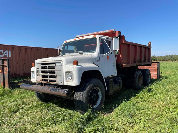 1982-international-dt466-image-117