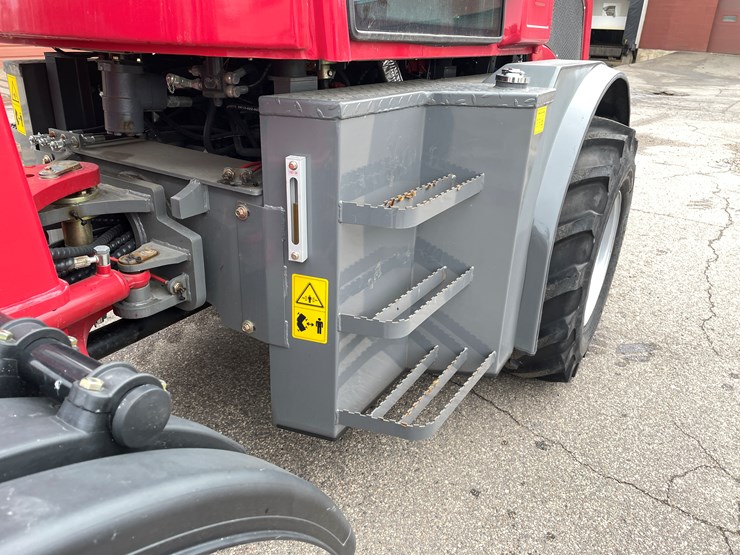 #5502-•-2024-magnum-4400l-wheel-loader-image-23