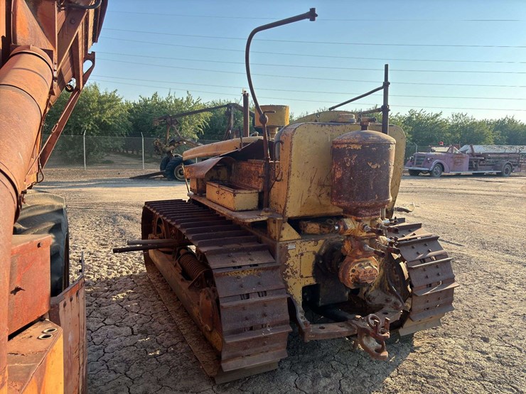 caterpillar-d6-image-2