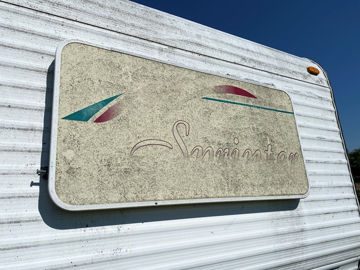 #1607-•-keystone-sprinter-360fk-camper,-(no-title)-image-9