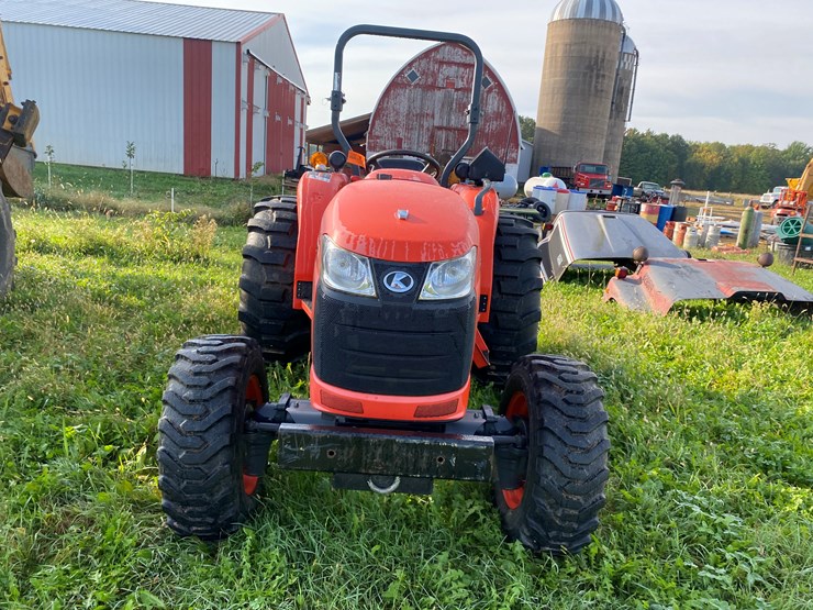#1583-•-kubota-l4600d-4x4-diesel-tractor-image-2