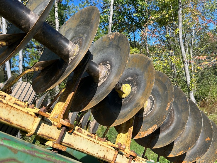 john-deere-20-image-3