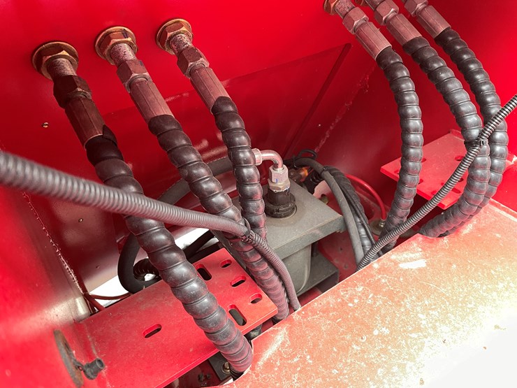 #5502-•-2024-magnum-4400l-wheel-loader-image-28