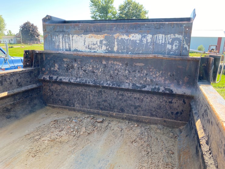 international-4900-image-58