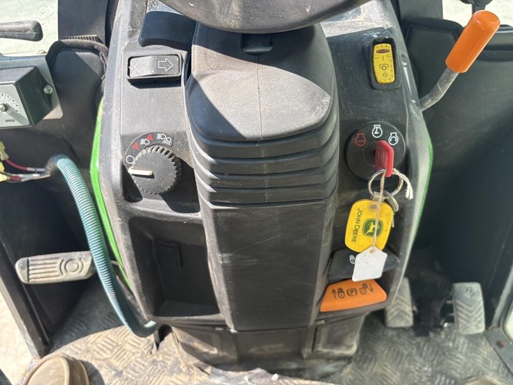 john-deere-1025r-image-54