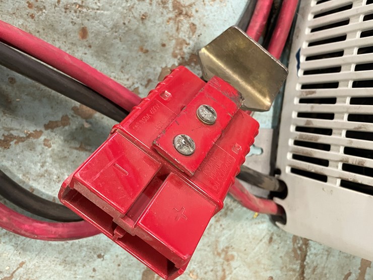 #7223-•-enersys-12-cell-battery-charger-image-6