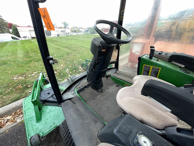 john-deere-1575-image-22