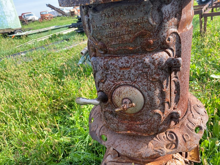 #1658-•-star-gem-cast-iron-wood-stove-image-6