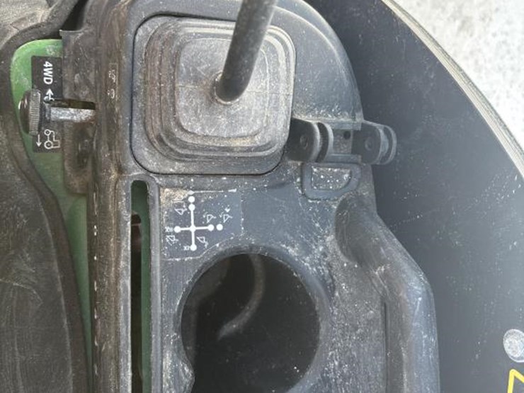 john-deere-1025r-image-48