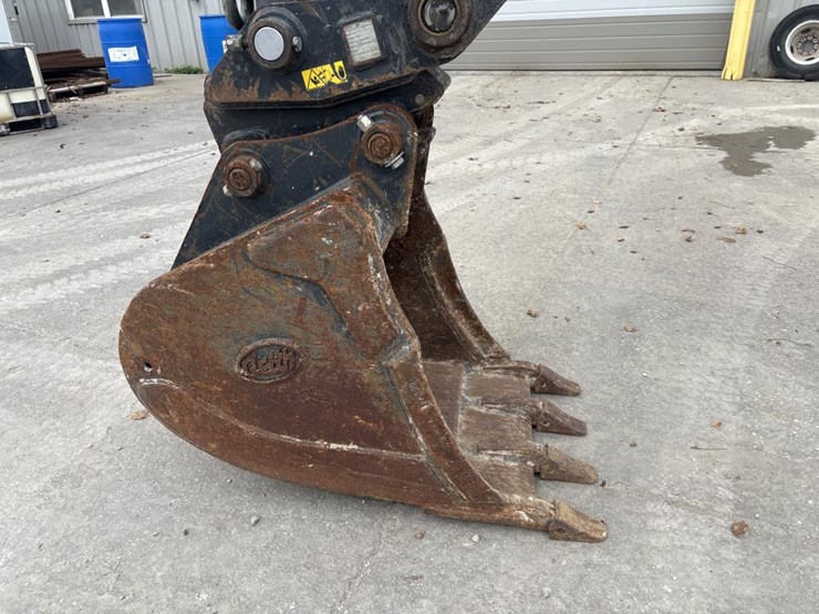 2019-bobcat-e85-image-36