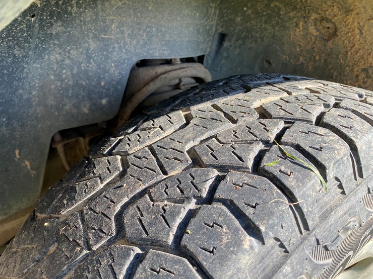 2010-gmc-sierra-1500-image-38