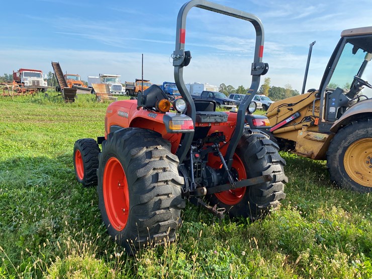 #1583-•-kubota-l4600d-4x4-diesel-tractor-image-8