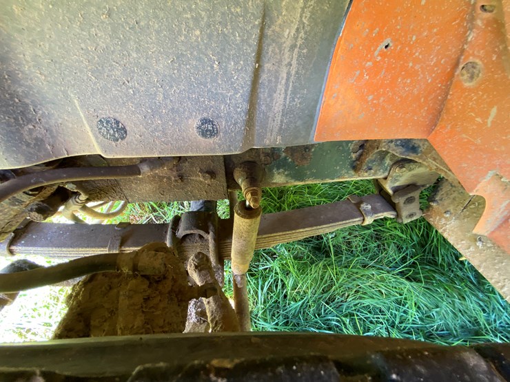 international-4900-image-19