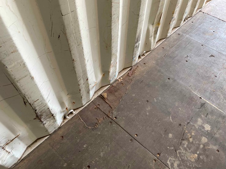 #1611-•-40'-high-cube-shipping-container-image-22