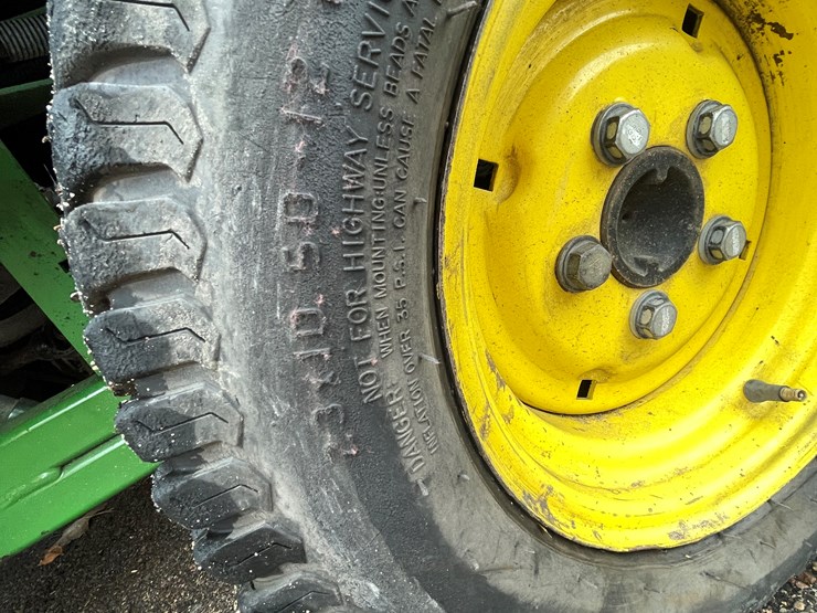 john-deere-1575-image-31