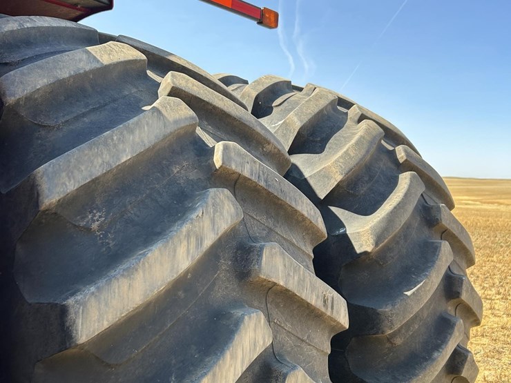 2011-case-ih-steiger-600-hd-image-43