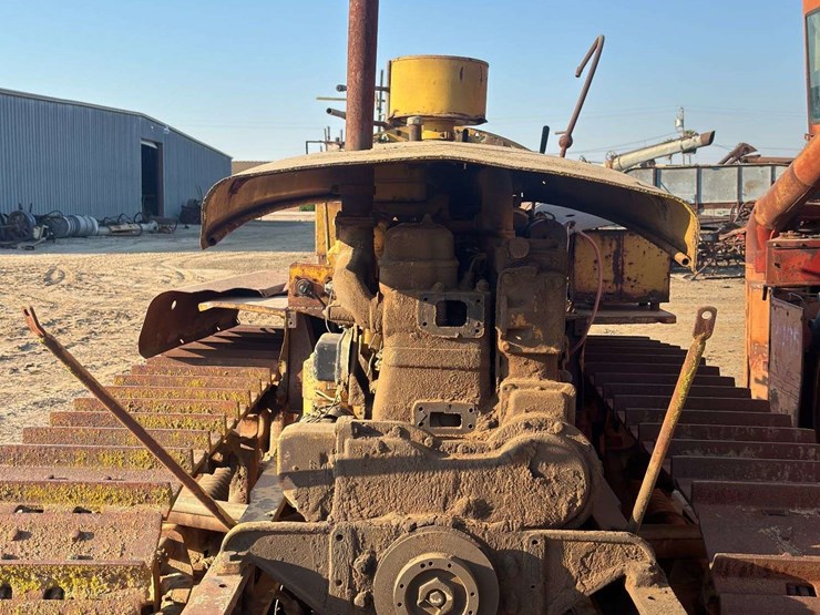 caterpillar-d6-image-8