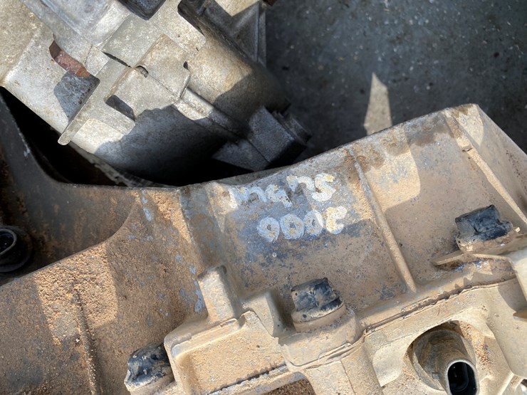 #1661-•-(4)-vehicle-transfer-cases-image-11