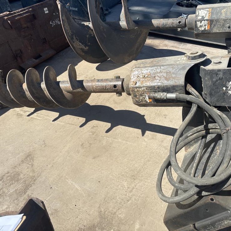 #5094 • Bobcat 15C Skid Steer 12" Auger