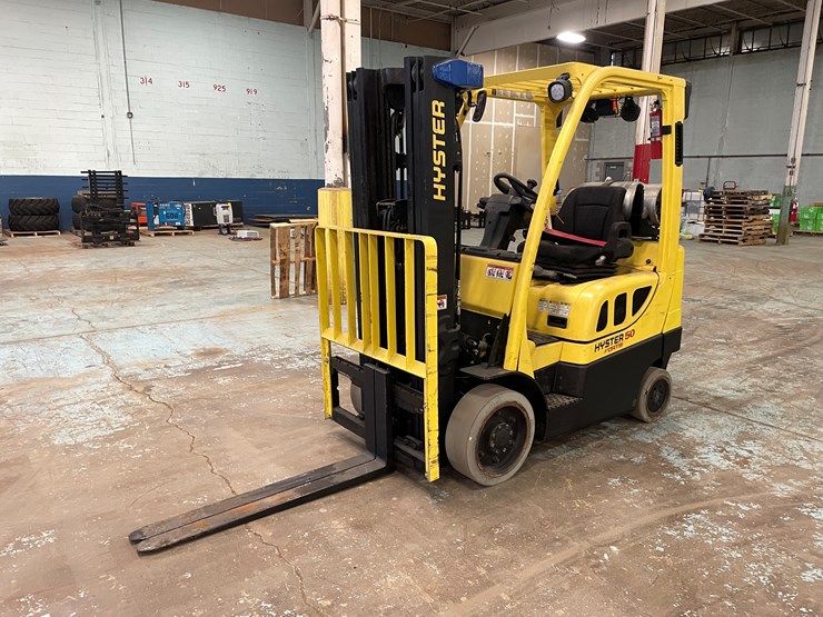 #5554-•-2017-hyster-50-fortis-lp-forklift-image-1