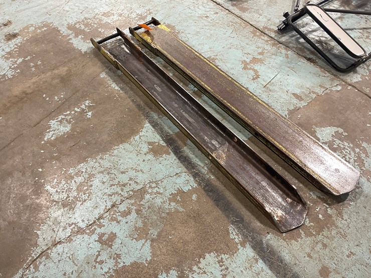 #7216-•-forklift-pallet-fork-extensions-image-2