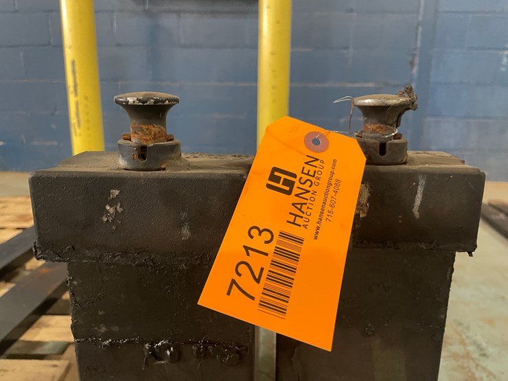 #7213-•-54"-x-5"-forklift-pallet-forks-image-6