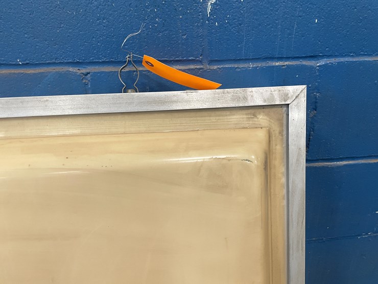 #7230-•-nissan-forklift-lighted-sign-image-14