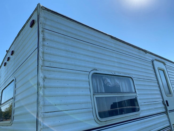 #1607-•-keystone-sprinter-360fk-camper,-(no-title)-image-18