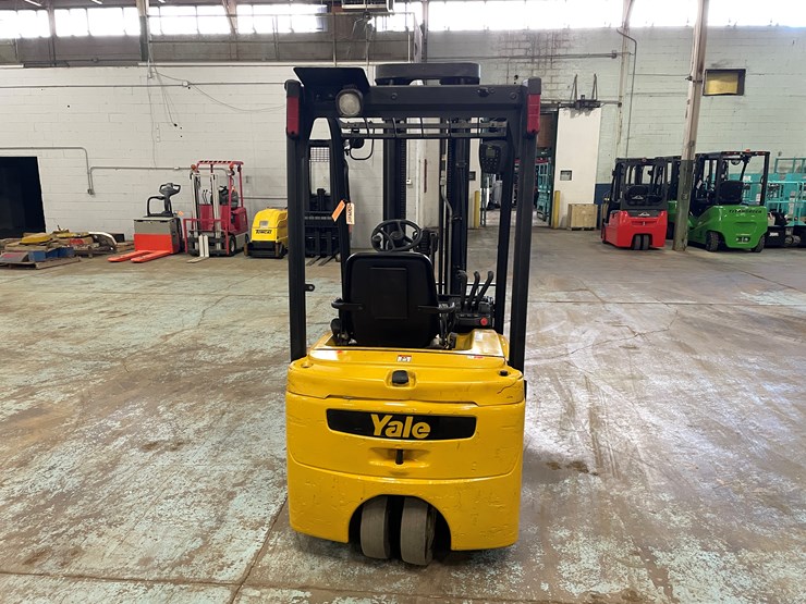 #5565-•-2020-yale-erp040-electric-forklift-image-6