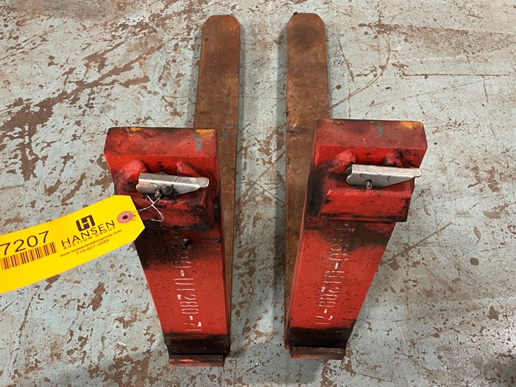 #7207-•-36"-x-4"-forklift-pallet-forks-image-5