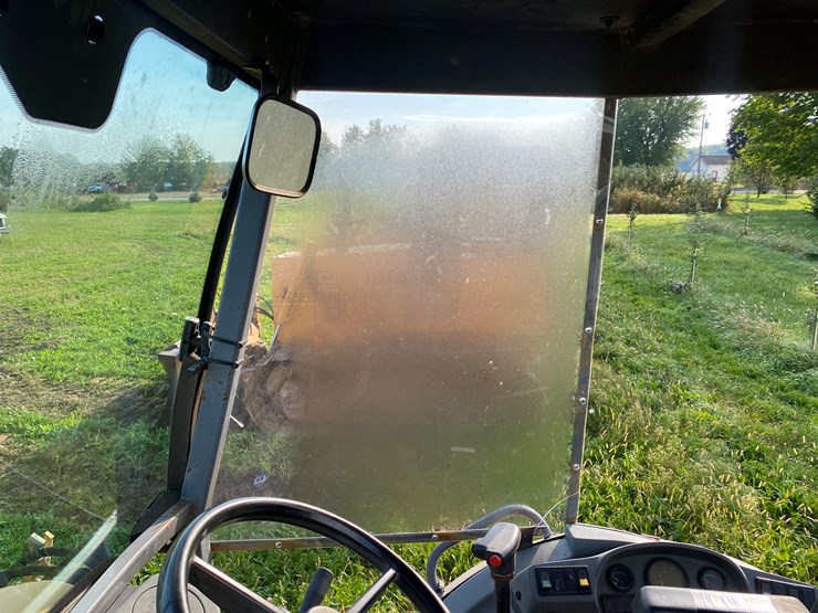 new-holland-655e-image-38