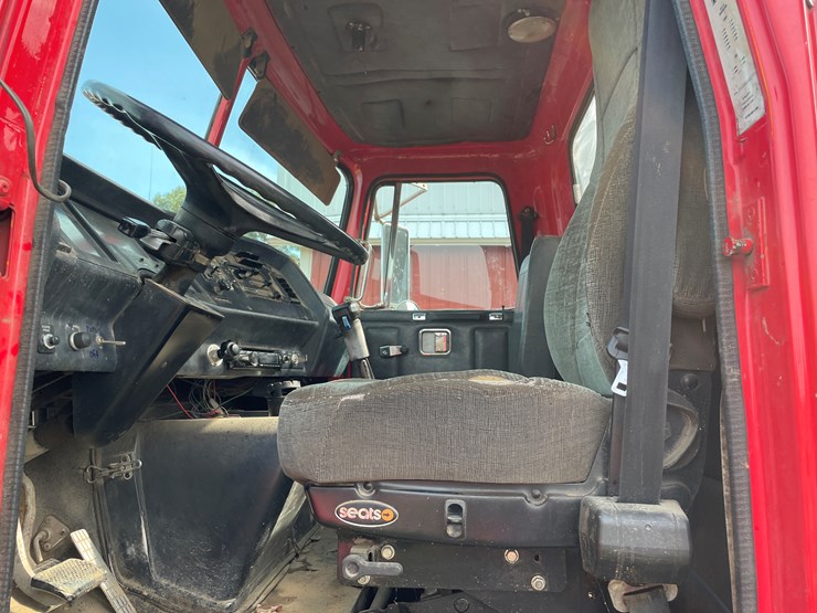 1992-caterpillar-3306-image-37