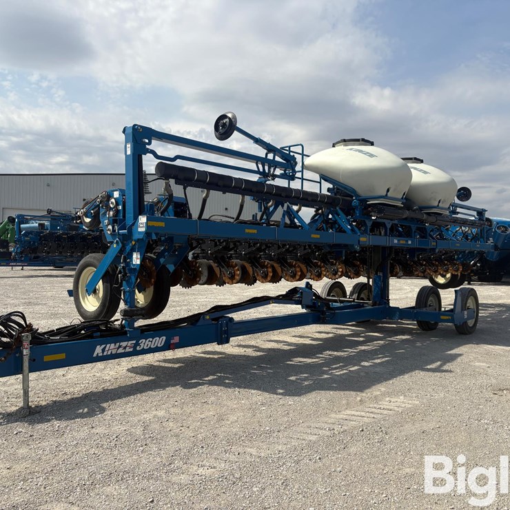 2019 KINZE 3600