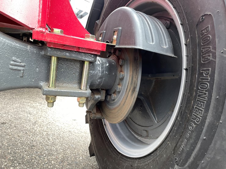 #5502-•-2024-magnum-4400l-wheel-loader-image-17