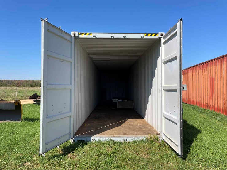 #1612-•-40'-high-cube-shipping-container-image-12