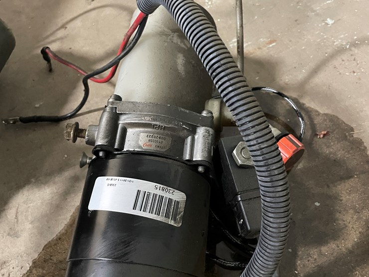 #7250-•-(3)-electric-hydraulic-pumps-image-6