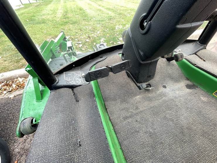 john-deere-1575-image-23