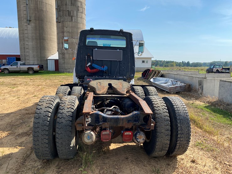 1987-ford-l9000-image-6