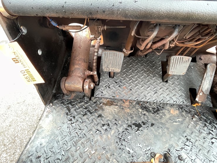 #5510-•-hyster-h50j-lp-forklift-image-18