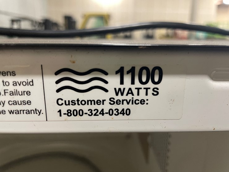 #7254-•-(3)-metal-rolling-carts,-wood-crate-and-microwave-image-13