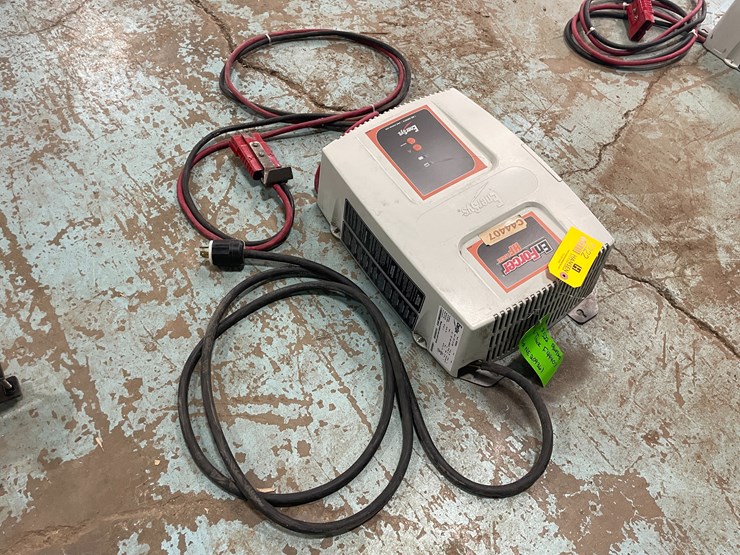 #7222-•-enersys-12-cell-battery-charger-image-4