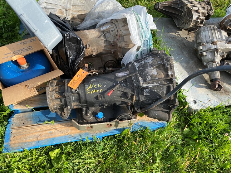 #1662-•-(3)-vehicle-transmissions-image-2