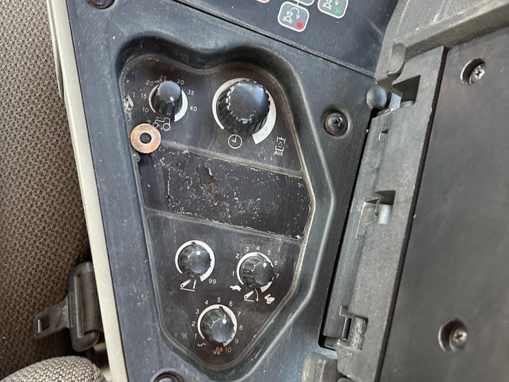 2011-case-ih-steiger-600-hd-image-81