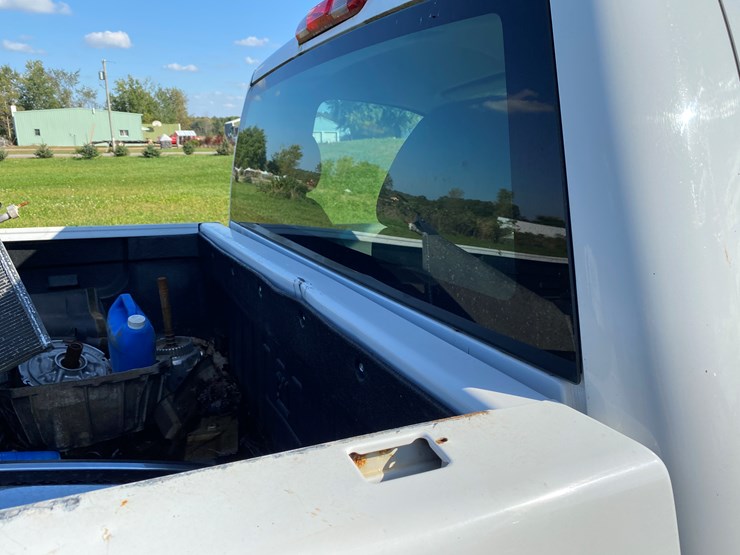 #1598-•-2010-chevy-silverado-1500-regular-cab-pickup-truck-(no-title)-image-29