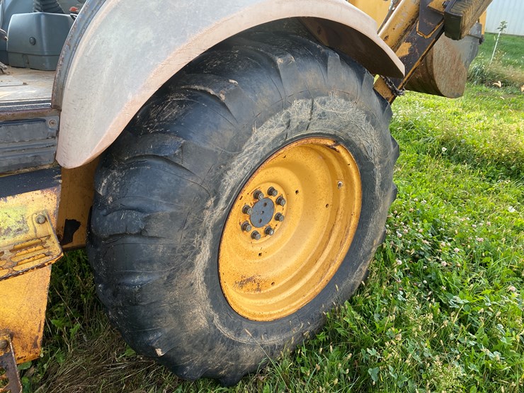 new-holland-655e-image-20