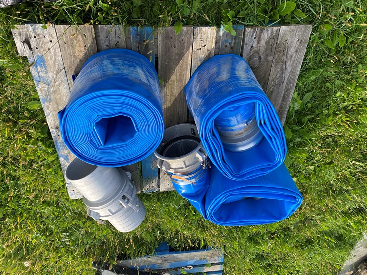 #1663-•-(3)-sections-of-pump-hose-image-1