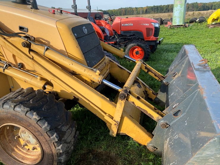 new-holland-655e-image-33