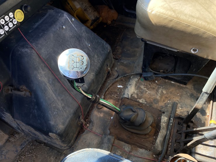 international-4900-image-54